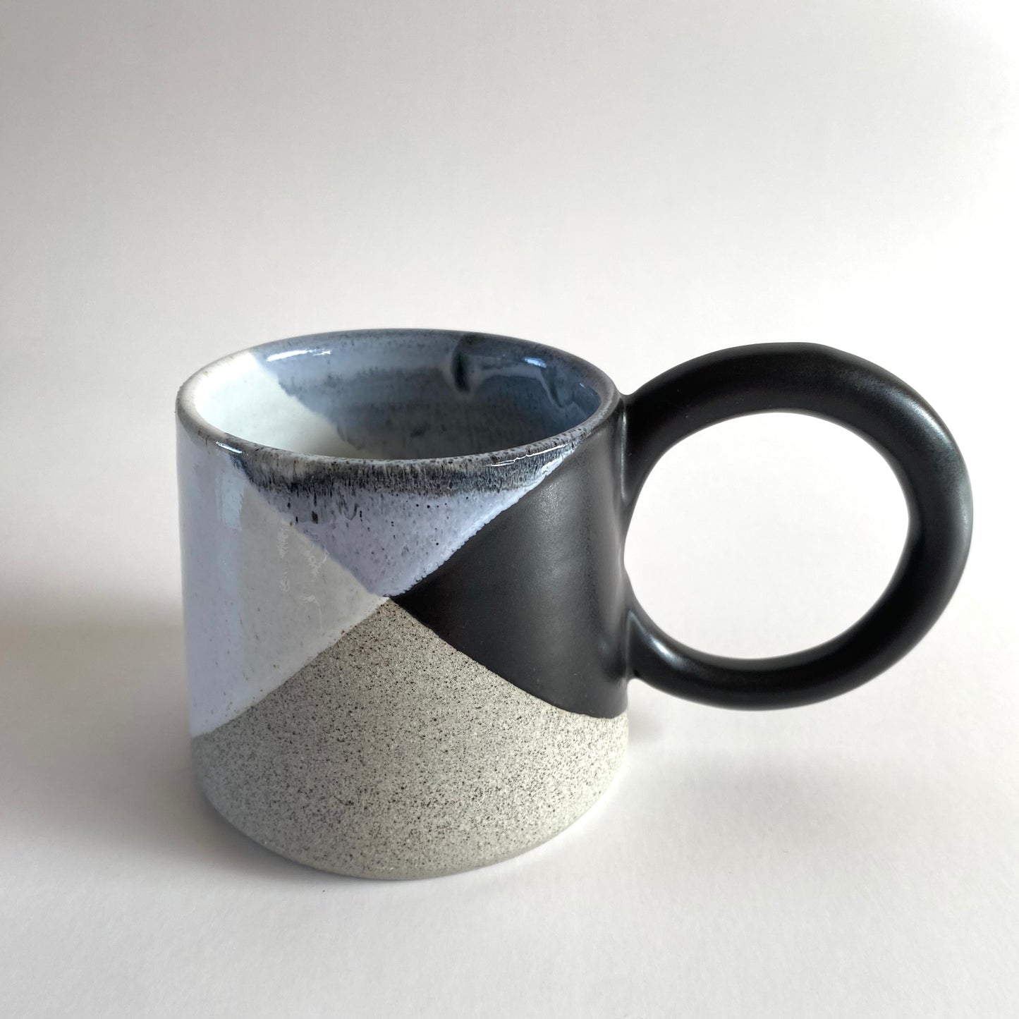 Stone Bangle Handle: White/Black