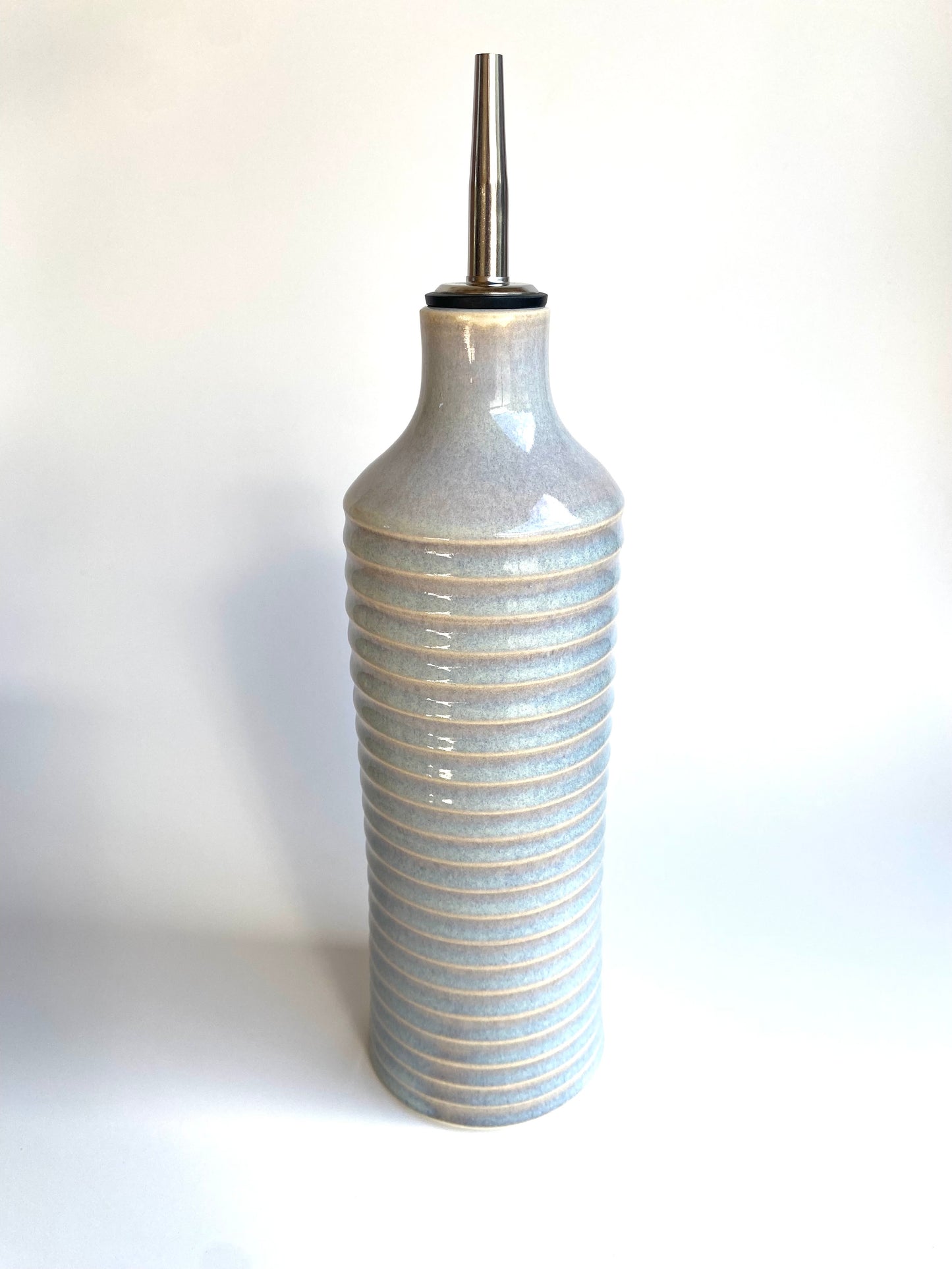Ridged Body Olive Oil Vessel in Mist