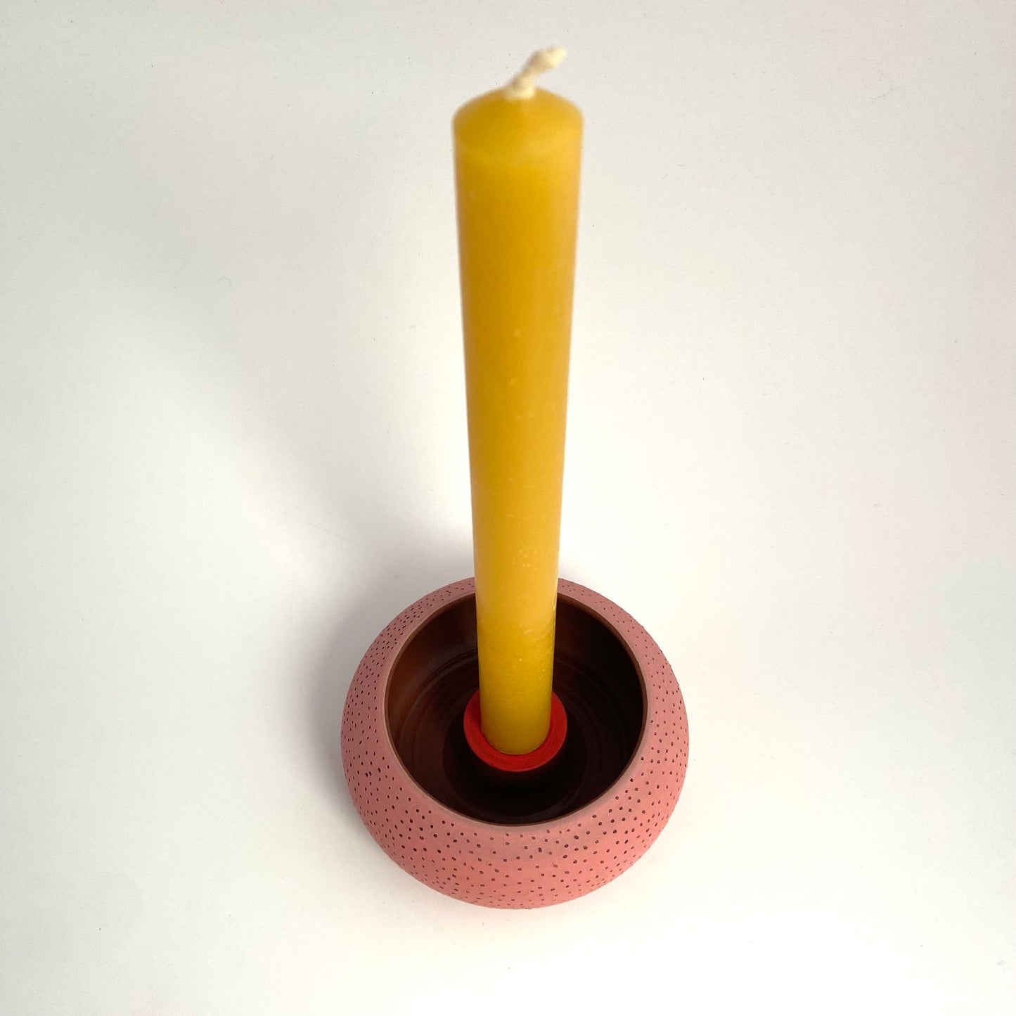 Terra Candle Holder: Curved Pink Dots