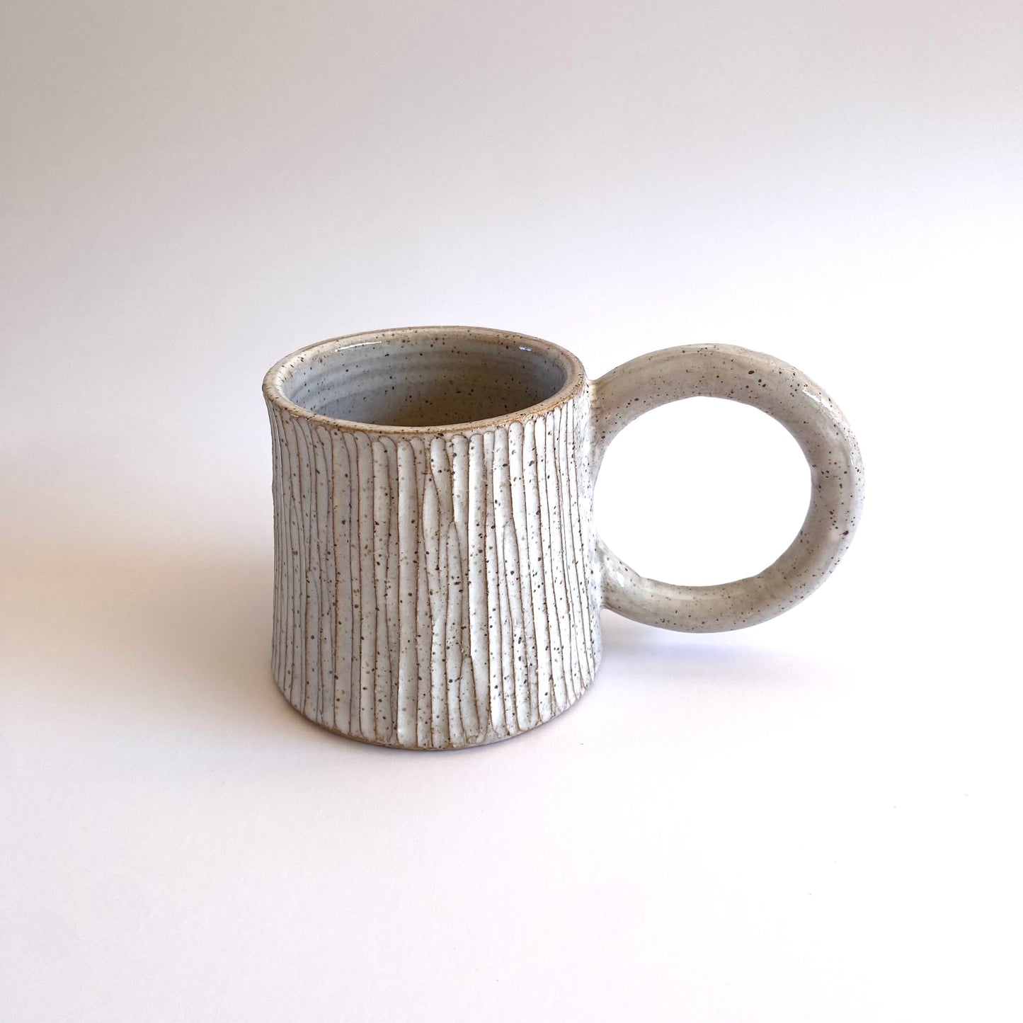 Speckle Bamboo Bangle Handle: White