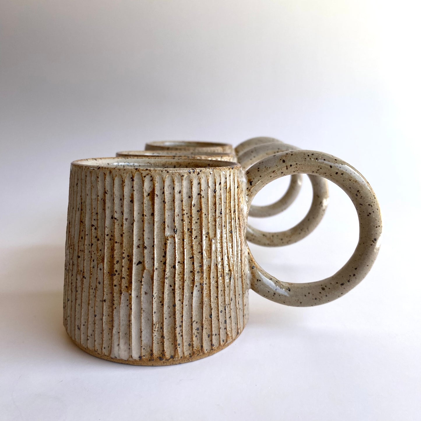 Speckle Bamboo Bangle Handle: Crème Caramel