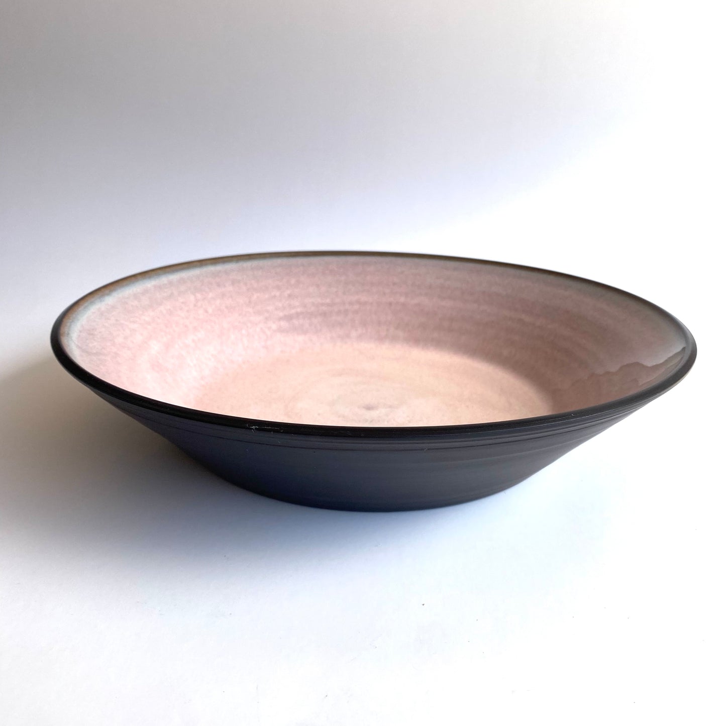 Serving Bowl: Black Crème Caramel