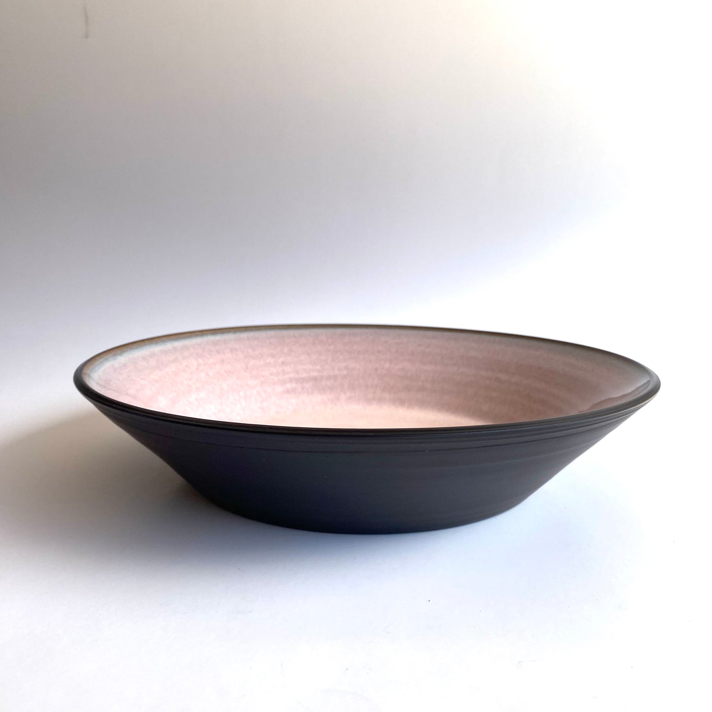 Serving Bowl: Black Crème Caramel