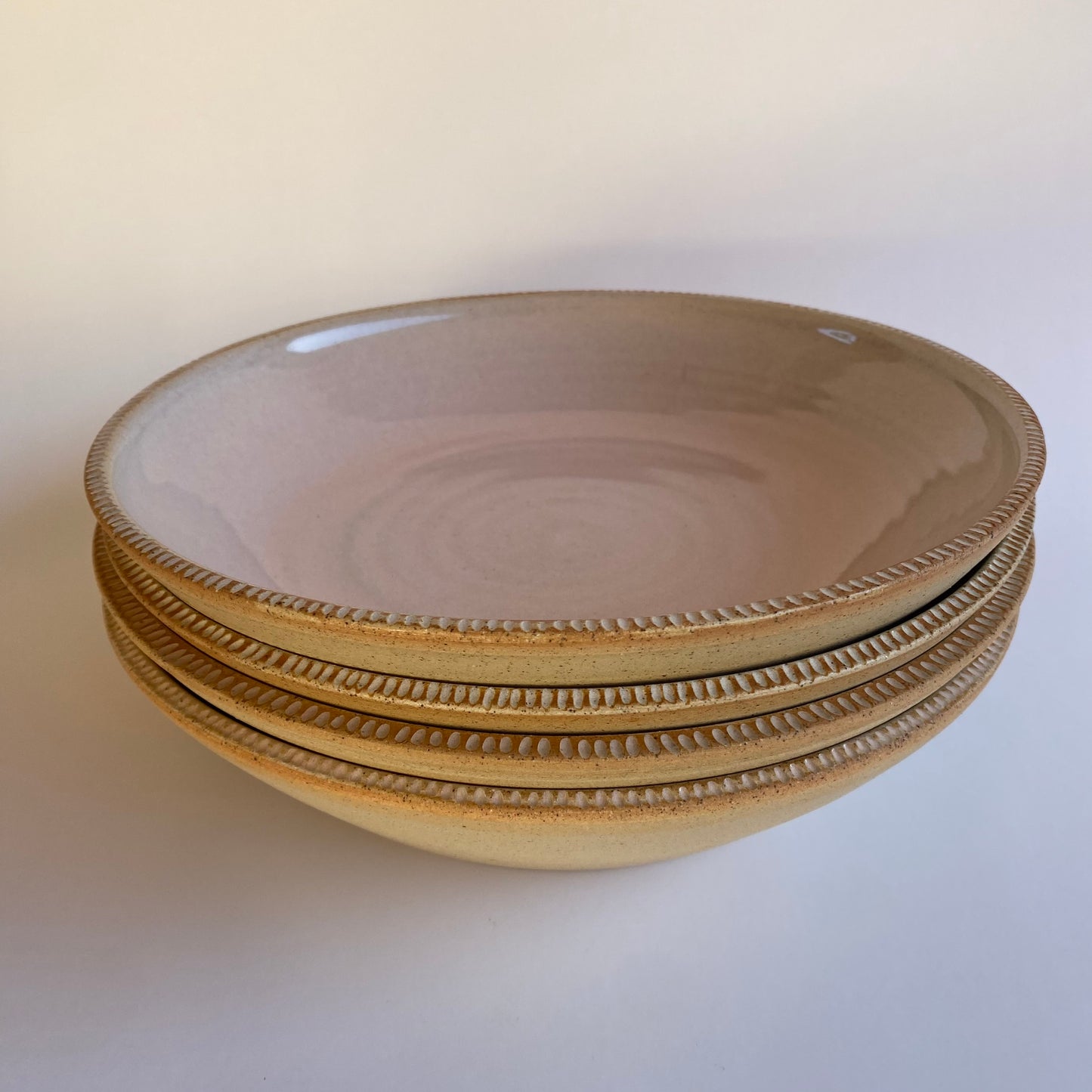 Angled Dinner bowl: Crème Caramel