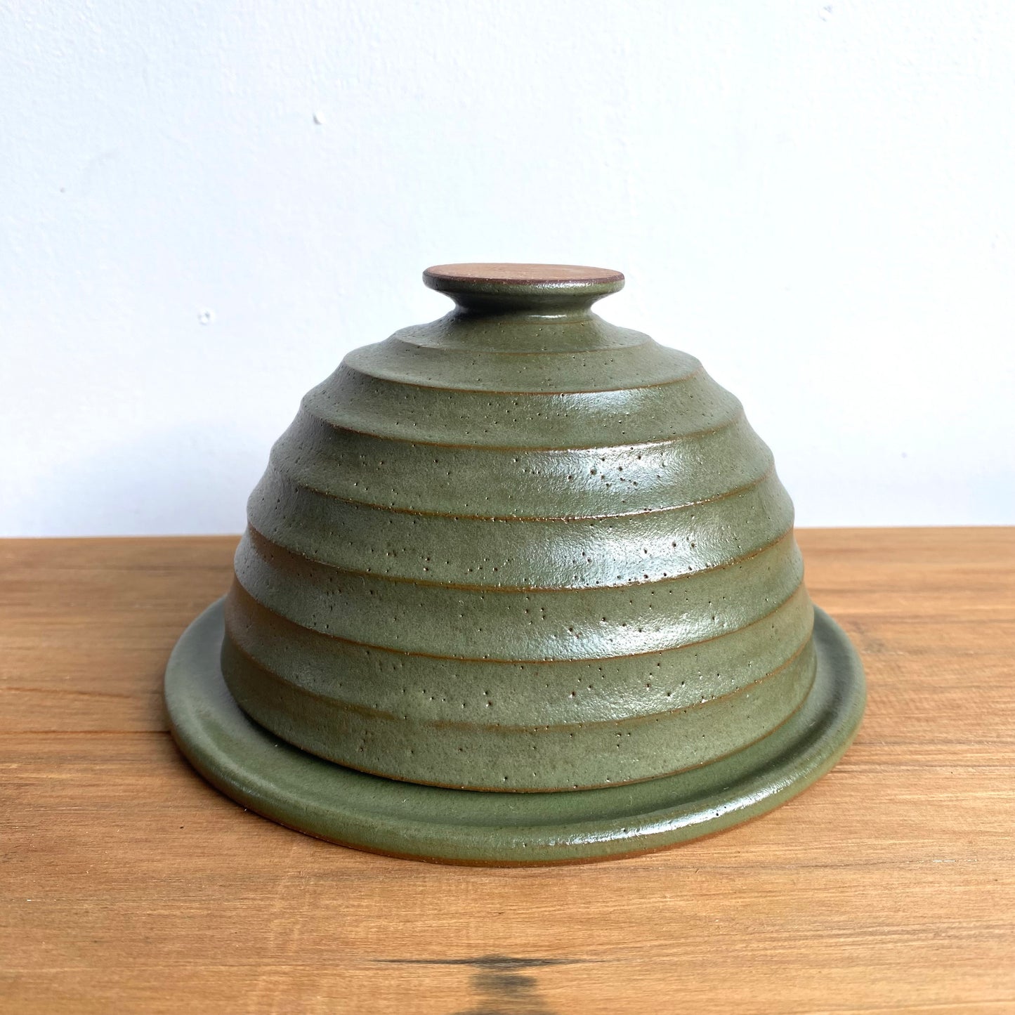 Terra Ridged Body Butter Dish in Olive 1