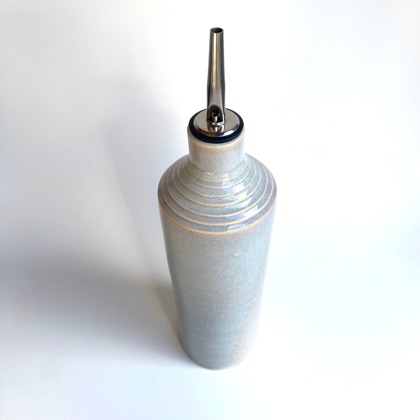 Ridged Top Olive Oil Vessel in Mist