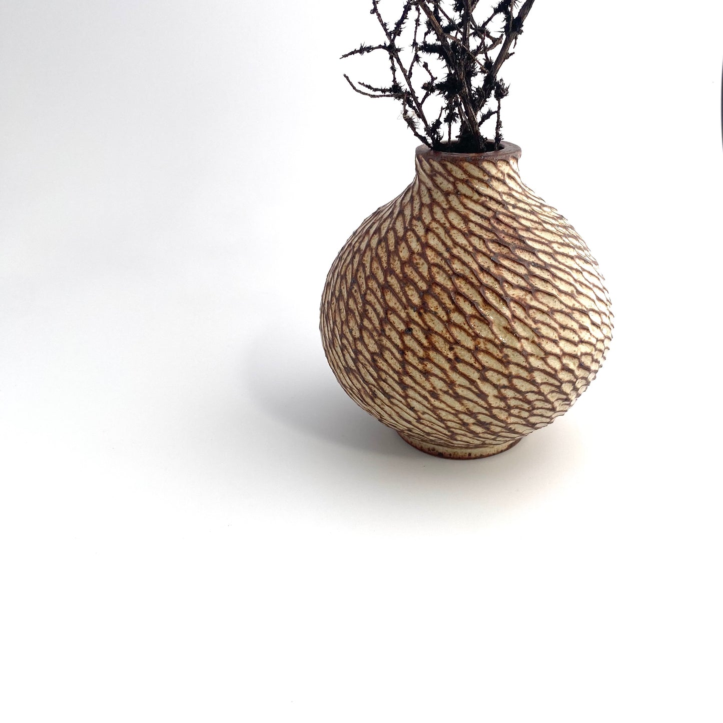 Round Vase: Rainstorm Cinnamon