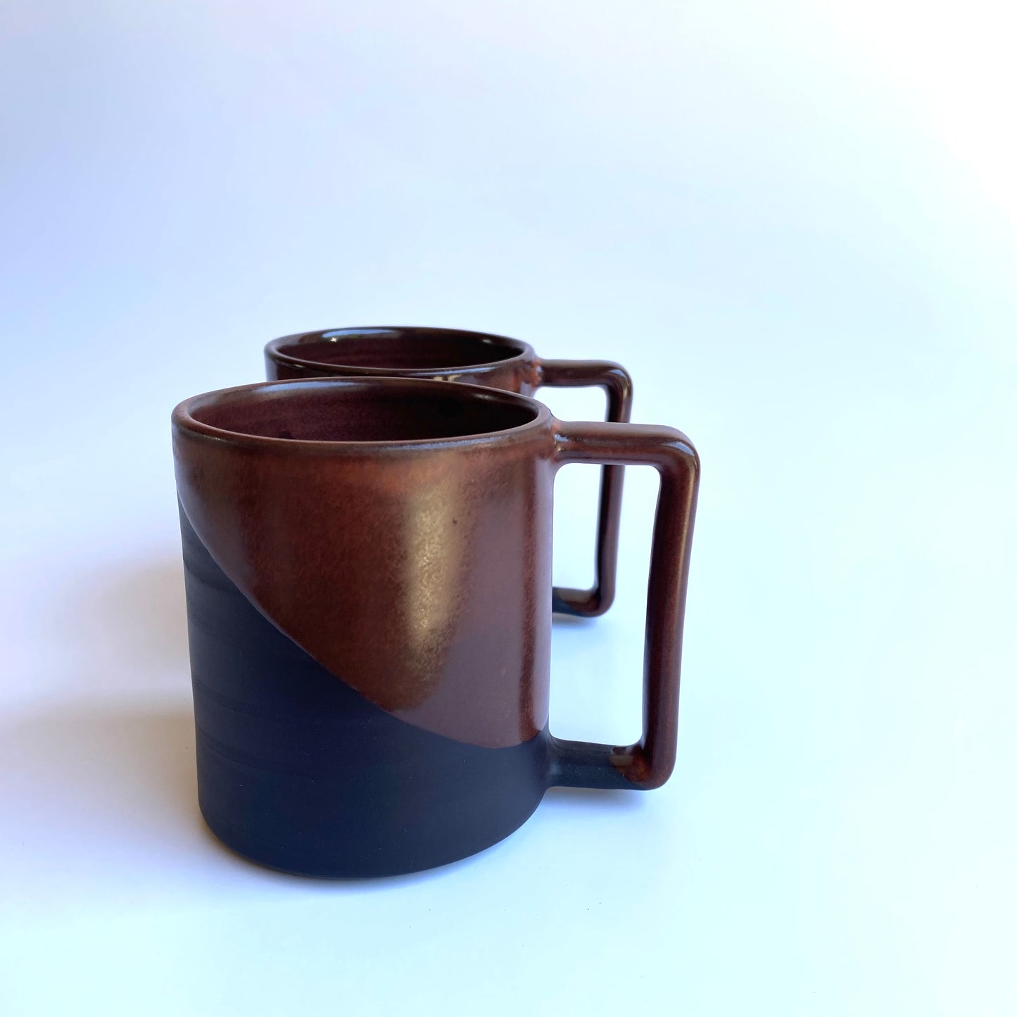 Black Bronze Oblo Mug: Angle Glaze