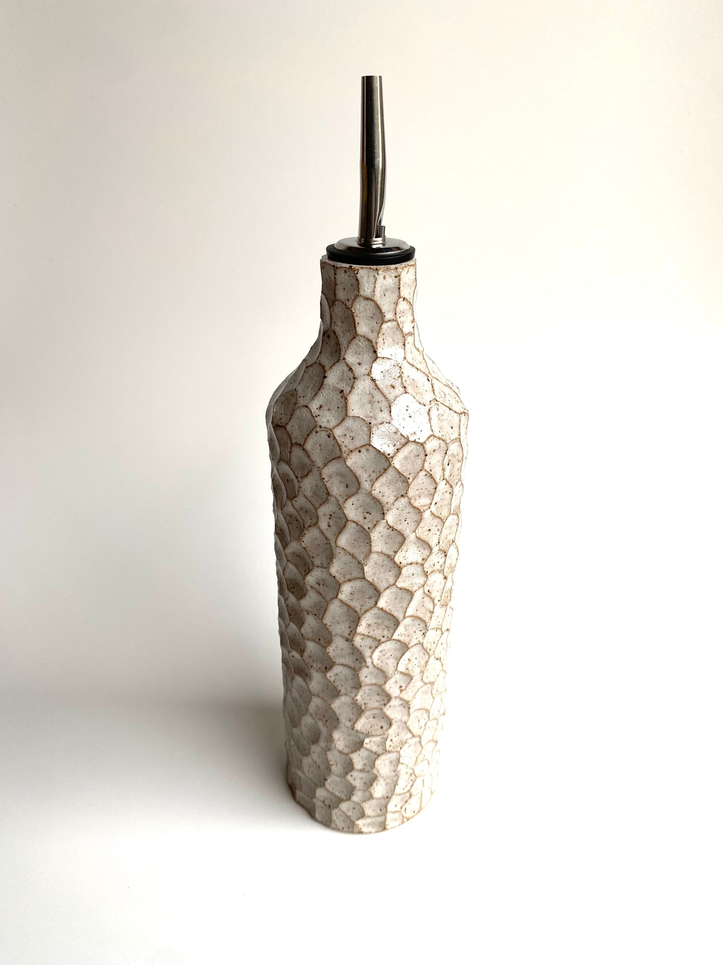 Mataī Olive Oil Vessel: White