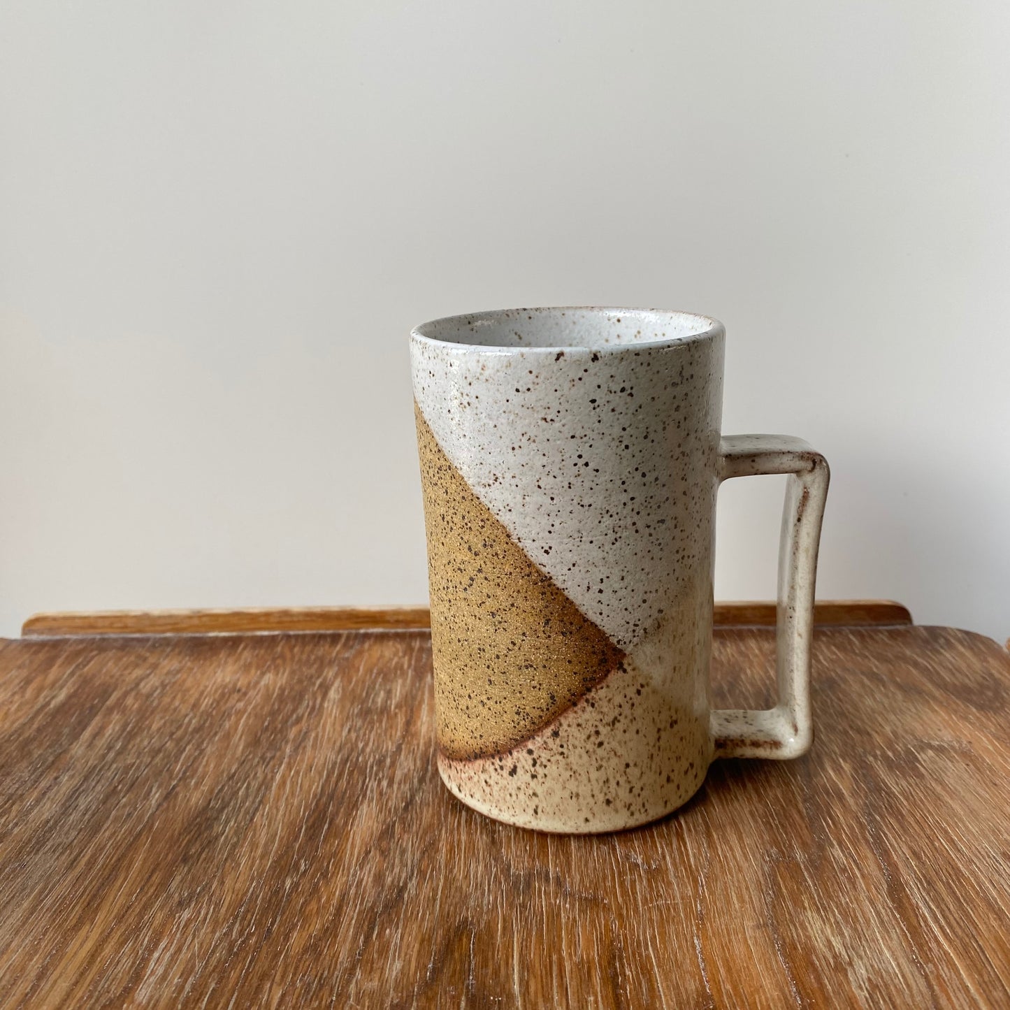 Cut Out Oblo Mug