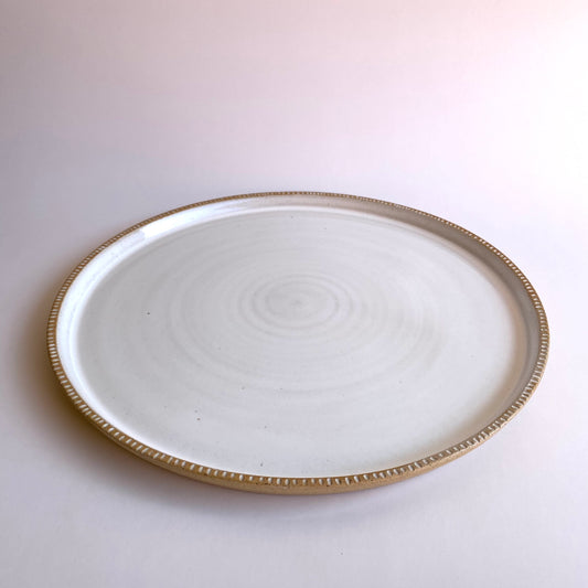 Carved Edge Dinner Plate: White